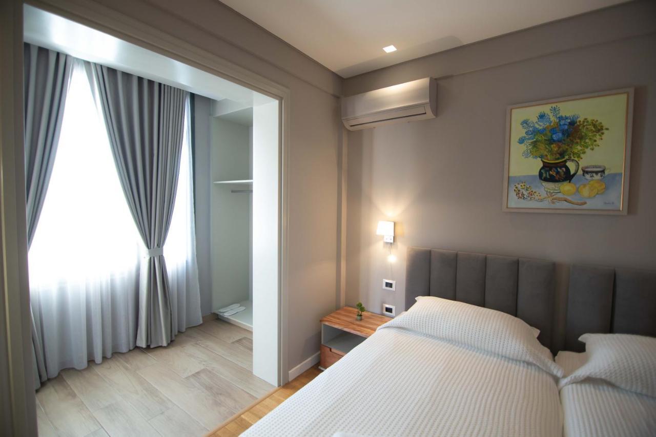 Vila Mariss 科尔察 外观 照片